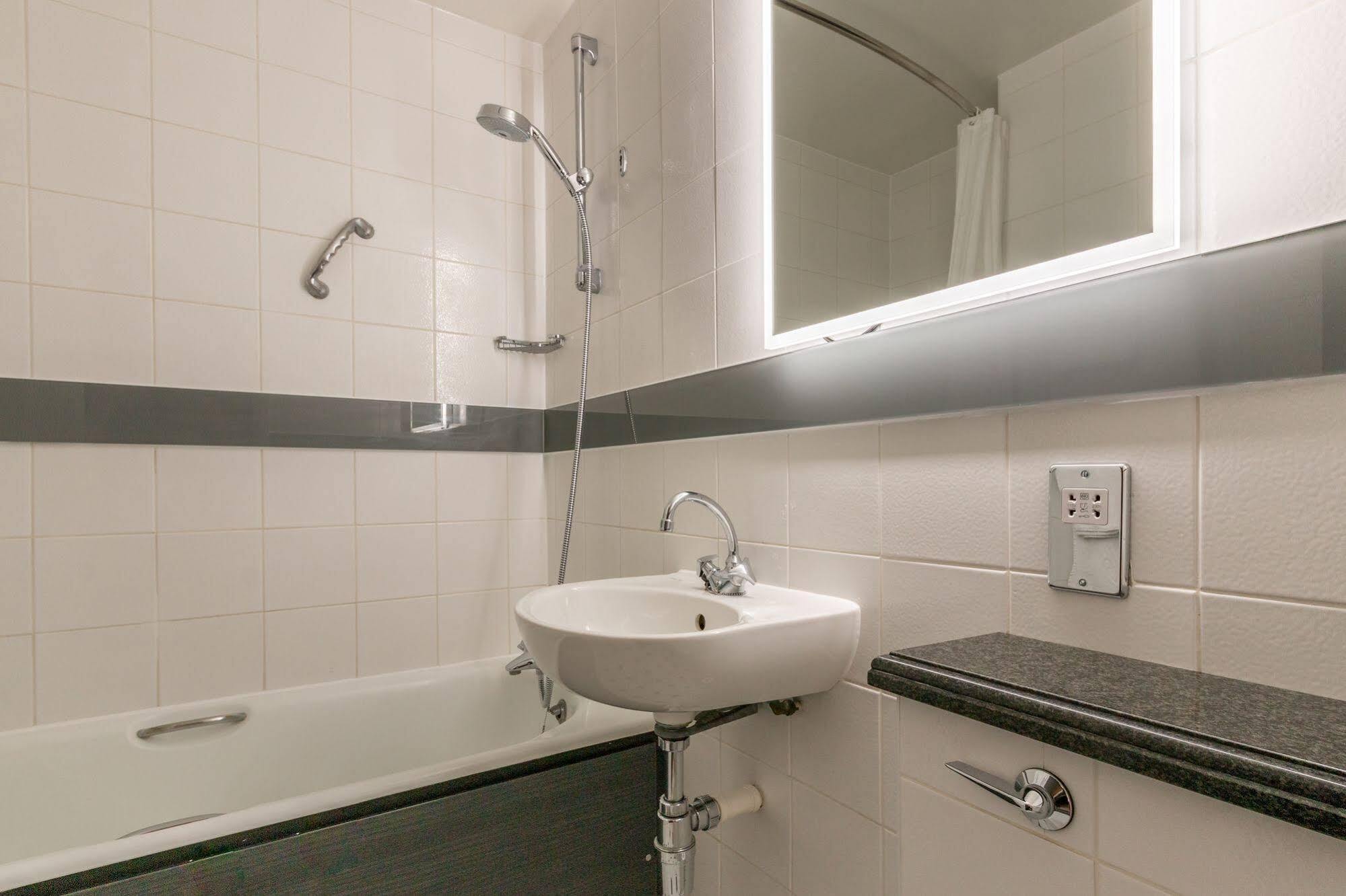 Thistle Express Swindon Dış mekan fotoğraf